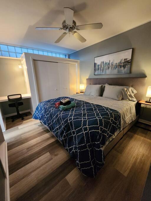 Appartement Blue Shark *W7* @ Montrose 1Br Private King Loft à Houston Extérieur photo