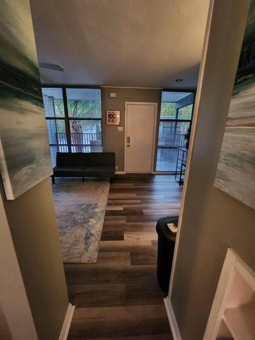 Appartement Blue Shark *W7* @ Montrose 1Br Private King Loft à Houston Extérieur photo