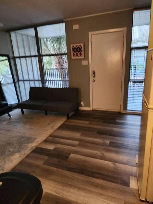 Appartement Blue Shark *W7* @ Montrose 1Br Private King Loft à Houston Extérieur photo